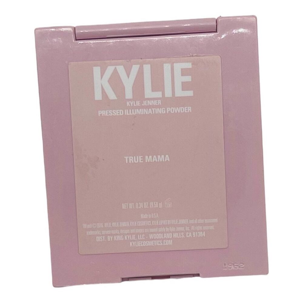 Kylie Jenner highlighter True Mama Highlighter